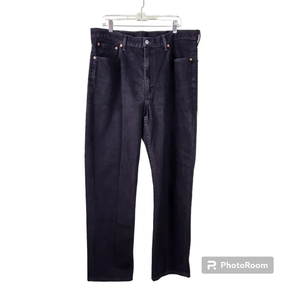 Men's Black Levi 550 jeans
